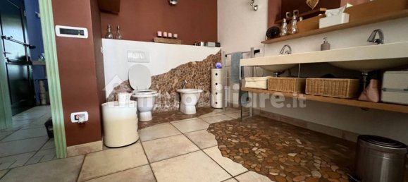 4 Schlafzimmer Villa in Gualtieri, Italy, Nr. 298538 17