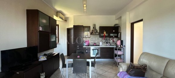 3 rooms Apartment in Gravina di Catania, Italy No. 285109 2
