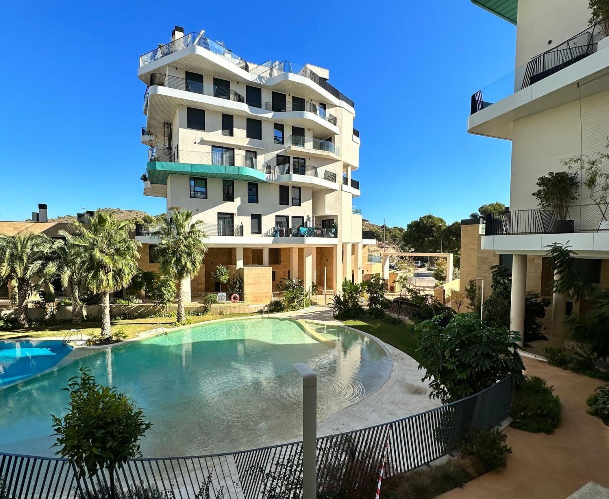 Apartamento de 2 dormitorios en Alicante, Spain No. 158225