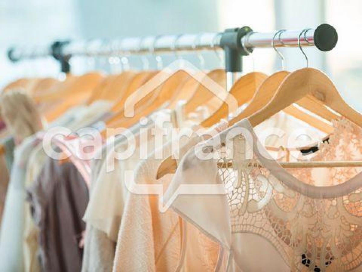 31m² Office in Vence, France No. 18484