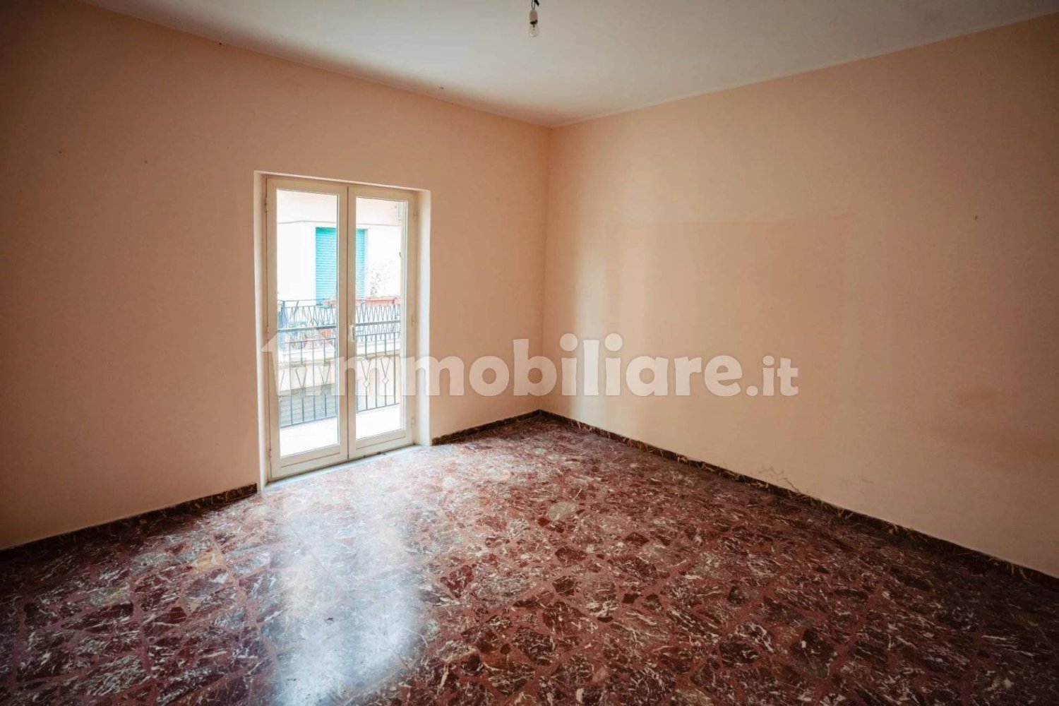 2 غرف نوم شقة في Reggio Calabria, Italy رقم 39243