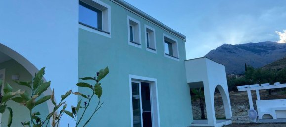 Вилла с 6 комнатами в Кастелламмаре дель Гольфо, Италия № 258747 2