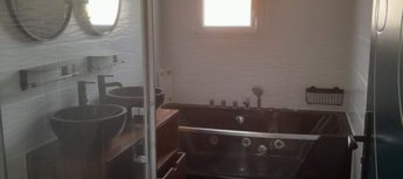 4 chambres Maison à Loire-Atlantique, France No. 281336 3