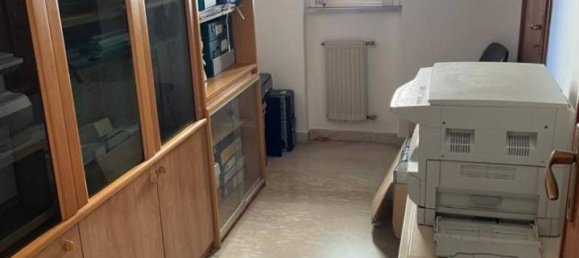 5 rooms Apartment in Latina, Italy No. 143539 7