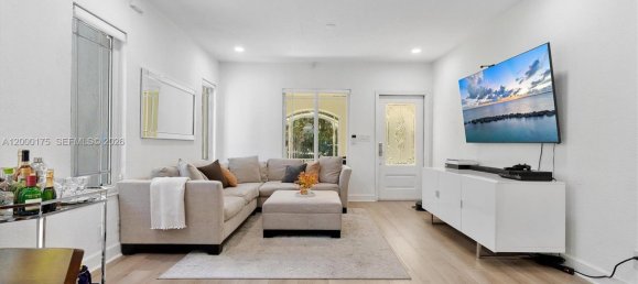 2 chambres villa à vendre à Miami, Miami-Dade, Florida, USA № 614876 3