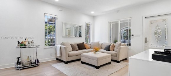 2 chambres villa à vendre à Miami, Miami-Dade, Florida, USA № 614876 2