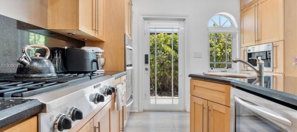 2 chambres villa à vendre à Miami, Miami-Dade, Florida, USA № 614876 12