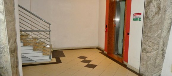 3 rooms Apartment in Vicenza, Italy No. 33048 21