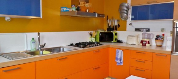 3 rooms Apartment in Vicenza, Italy No. 33048 9