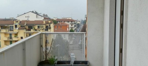 3 rooms Apartment in Vicenza, Italy No. 33048 29