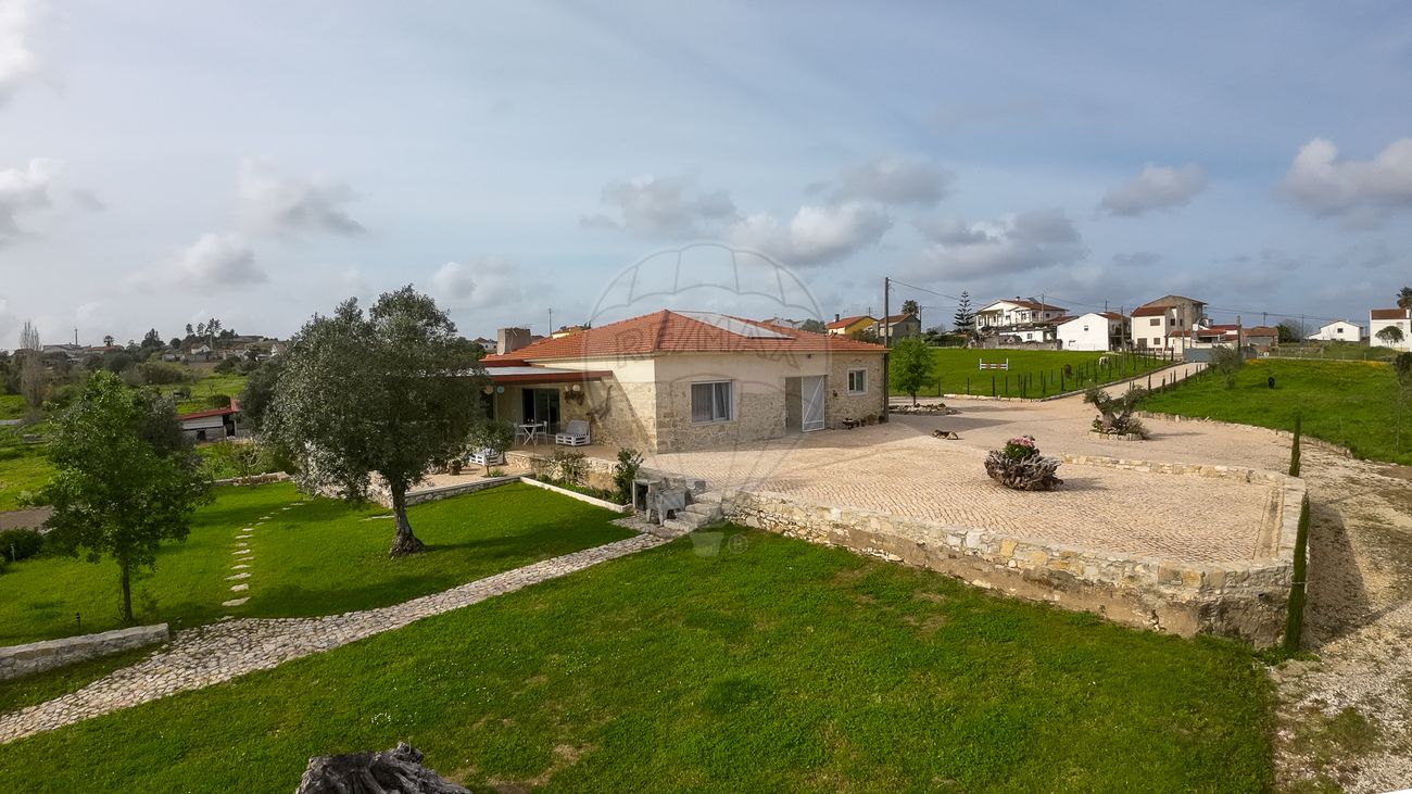 3 chambres Maison à Carapinheira, Portugal No. 166669