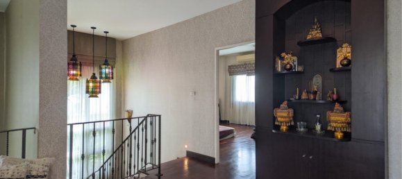 3 غرف نوم مقهى / مطعم في Bang Kaeo, Thailand رقم 1726 8