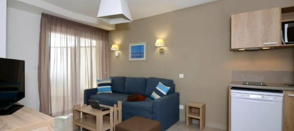 2 bedrooms Apartment in Le Barcares, France No. 355611 2