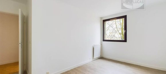 3 bedrooms Apartment in Boissy-Saint-Leger, France No. 167592 18