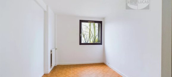 3 bedrooms Apartment in Boissy-Saint-Leger, France No. 167592 14