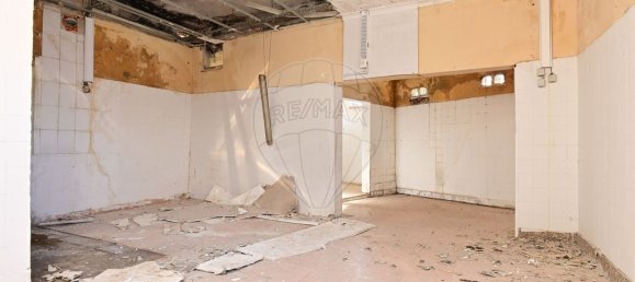 506m² Building in Oeiras, Portugal No. 82617 19