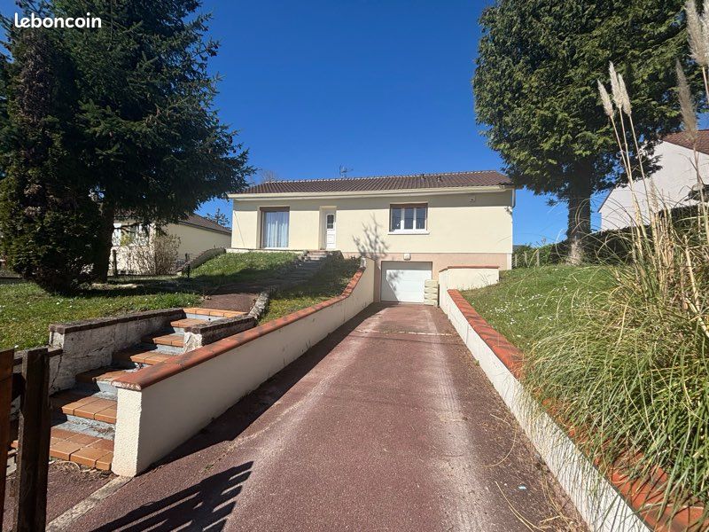 2 Schlafzimmer Haus in Checy, France, Nr. 329975