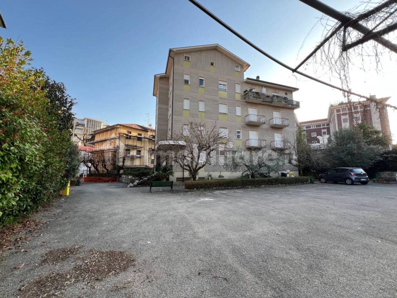 5 rooms Building in Fiuggi, Italy No. 223499