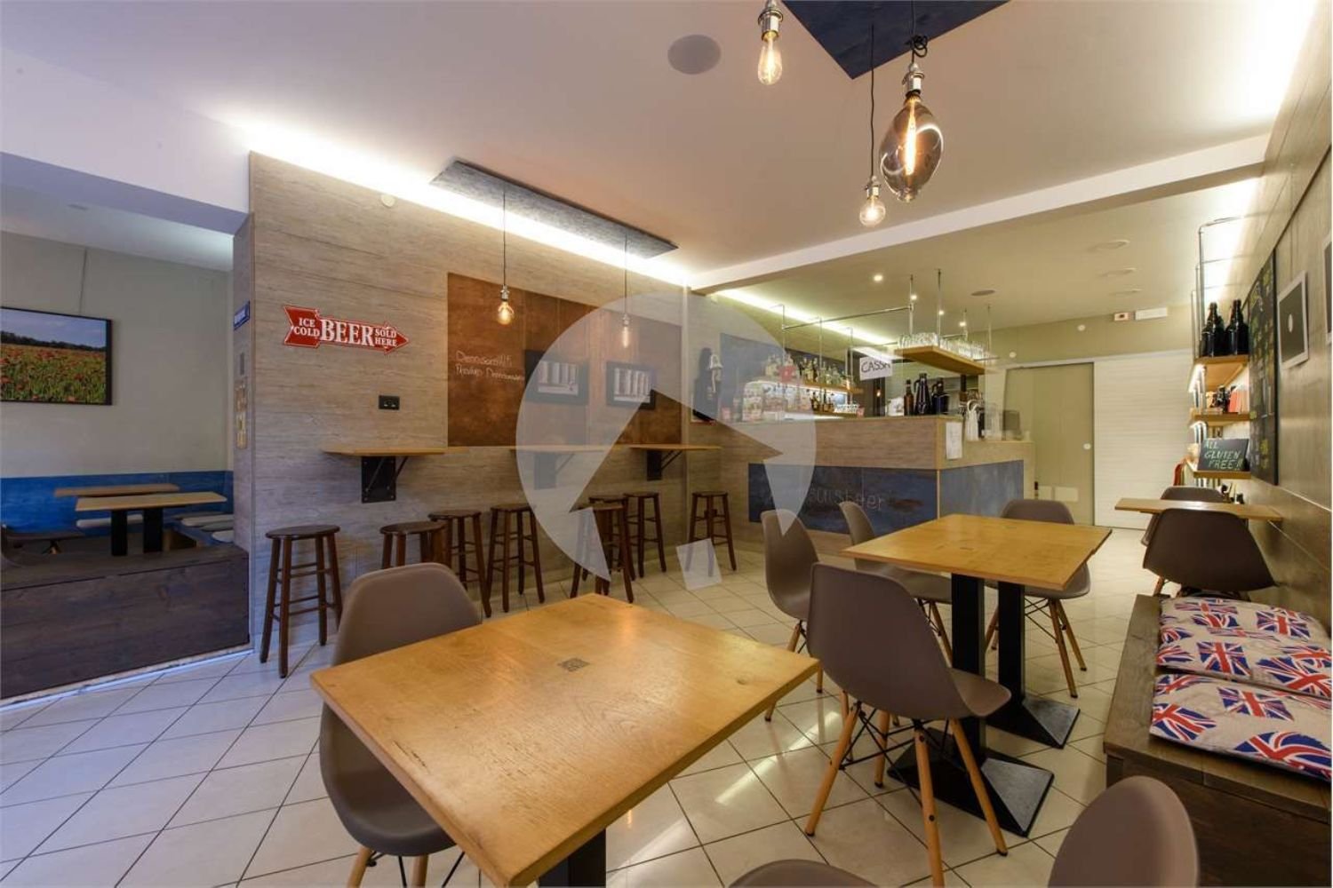 2-salle Propriété commerciale à Reggio Emilia, Italy No. 131434