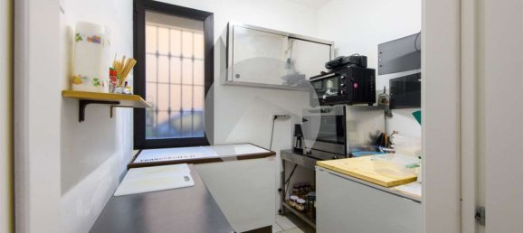 2-salle Propriété commerciale à Reggio Emilia, Italy No. 131434 9
