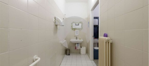 2-salle Propriété commerciale à Reggio Emilia, Italy No. 131434 10