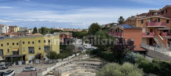 1 bedroom Duplex in Pescara, Italy No. 339740 17