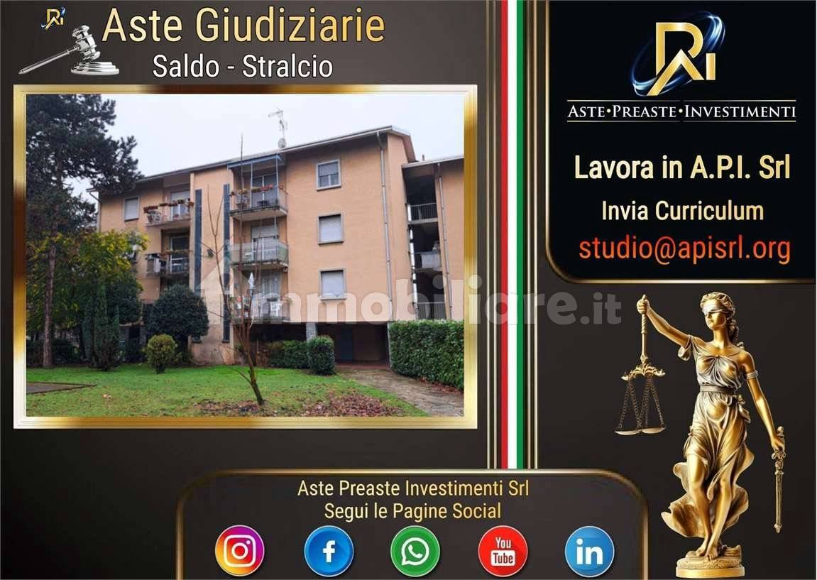 3 bedrooms Apartment in Busto Arsizio, Italy No. 262644