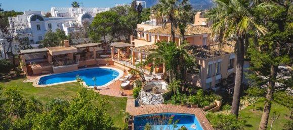 Дом с 8 спальнями в Эстепона, Испания № 24200 24