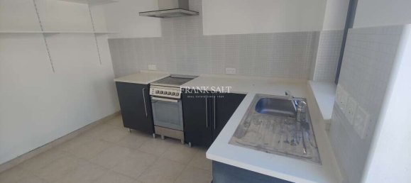 3 Schlafzimmer Maisonette-Wohnung in Mellieha, Malta, Nr. 7937 2