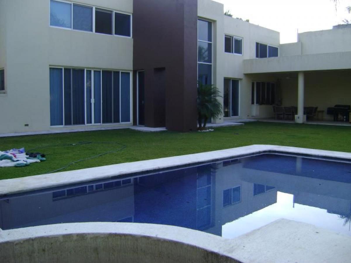 4 bedrooms House in Morelos, Mexico No. 152561