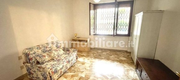 2 bedrooms Apartment in Florence, Italy No. 48393 13