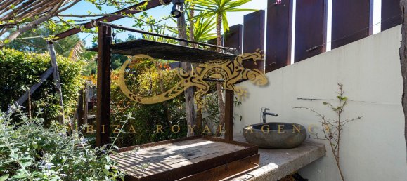 5 bedrooms Villa in Santa Eulalia Del Rio, Spain No. 899 16