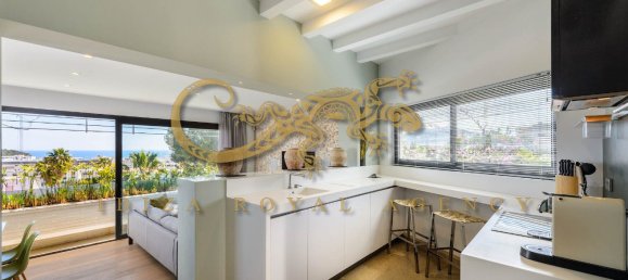 5 bedrooms Villa in Santa Eulalia Del Rio, Spain No. 899 10