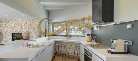 5 bedrooms Villa in Santa Eulalia Del Rio, Spain No. 899 12