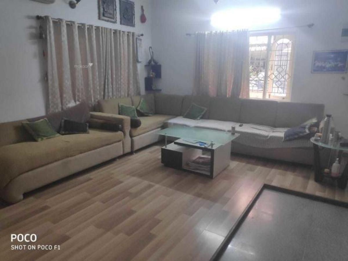 5 bedrooms House in Bangalore, India No. 4699