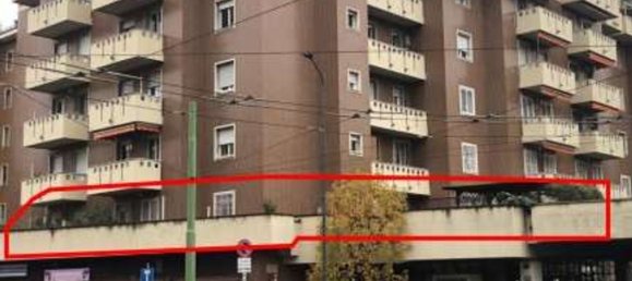 6 bedrooms Apartment in Milan, Italy No. 362722 23