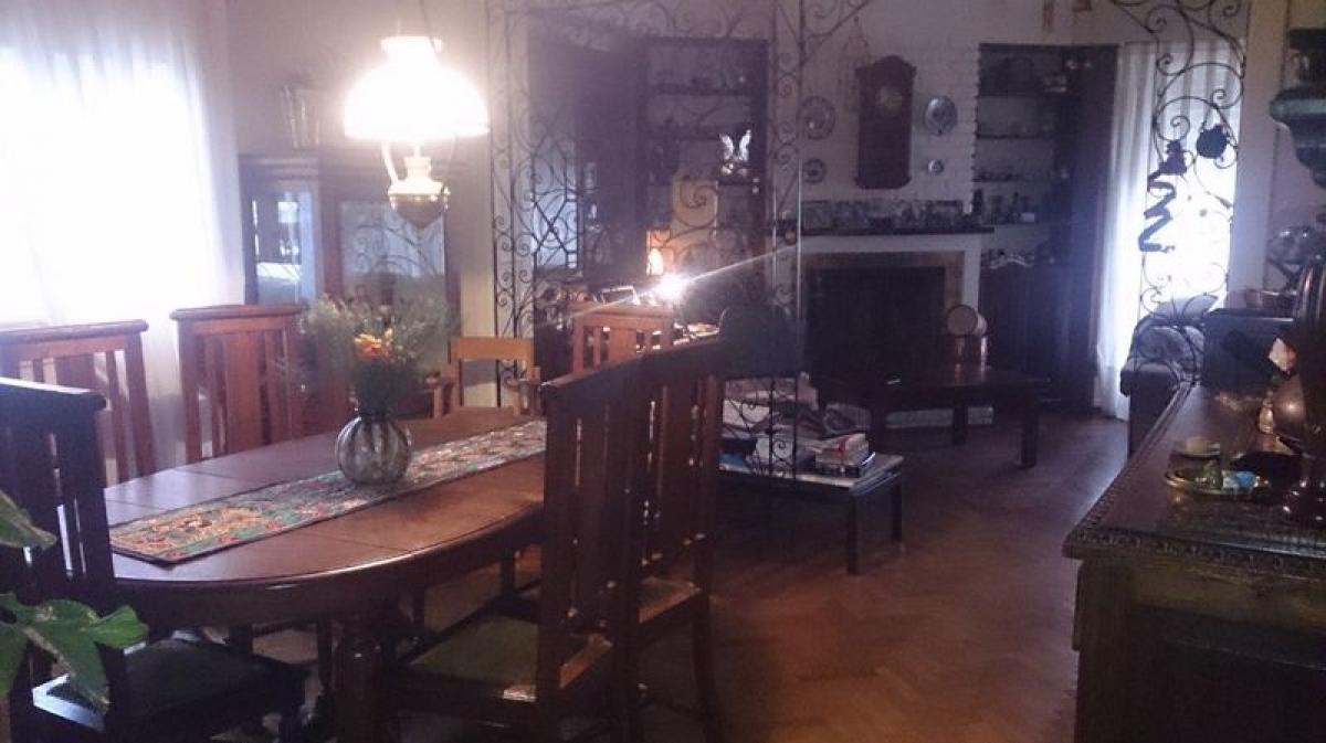 3 bedrooms House in Buenos Aires, Argentina No. 93976