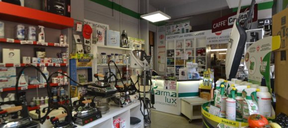 2 rooms Commercial property in Parma, Italy No. 296431 4