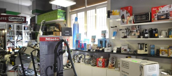 2 rooms Commercial property in Parma, Italy No. 296431 10