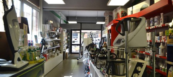 2 rooms Commercial property in Parma, Italy No. 296431 6