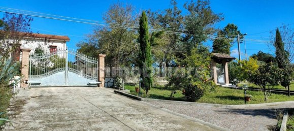 3 Schlafzimmer Villa in Sant'Apollinare, Italy, Nr. 312212 13