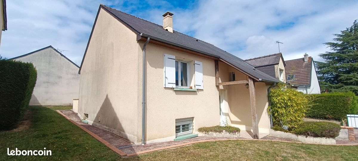 Casa de 4 dormitorios en Mayenne, France No. 322364