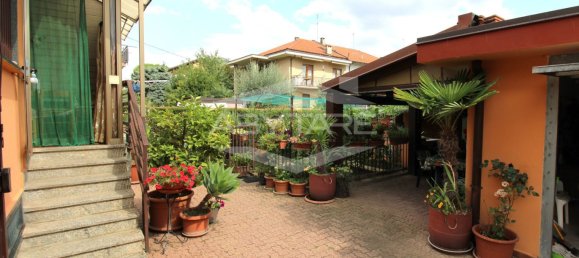 Дуплекс с 4 комнатами в Колленьо, Италия № 263547 26