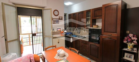 Дуплекс с 4 комнатами в Колленьо, Италия № 263547 5