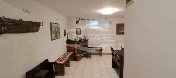 Дуплекс с 4 комнатами в Колленьо, Италия № 263547 19