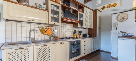 3-salle Appartement à Caprarola, Italy No. 273838 7