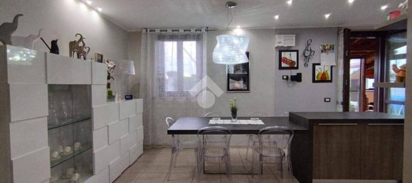 3 bedrooms Villa in Borgolavezzaro, Italy No. 162546 7