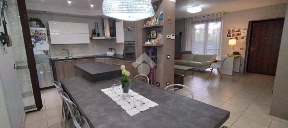 3 bedrooms Villa in Borgolavezzaro, Italy No. 162546 8