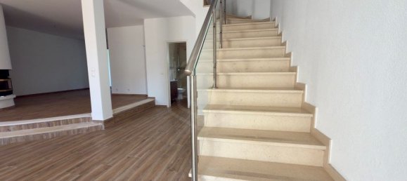 2 bedrooms House in Quarteira, Portugal No. 137807 2