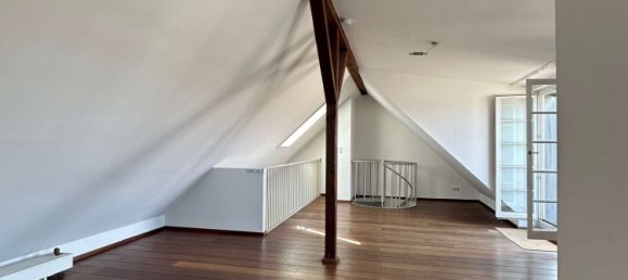 5-salle Duplex à Dusseldorf, Germany No. 341566 2